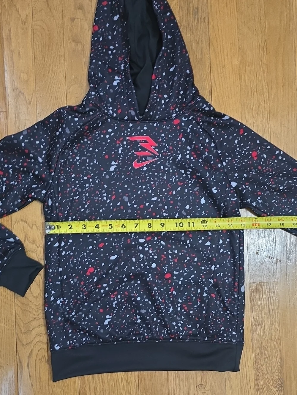 NIKE BRAND SIGNATURE BOY'S BLACK SPECKLED PULLOVER HOODIE SIZE SMALL